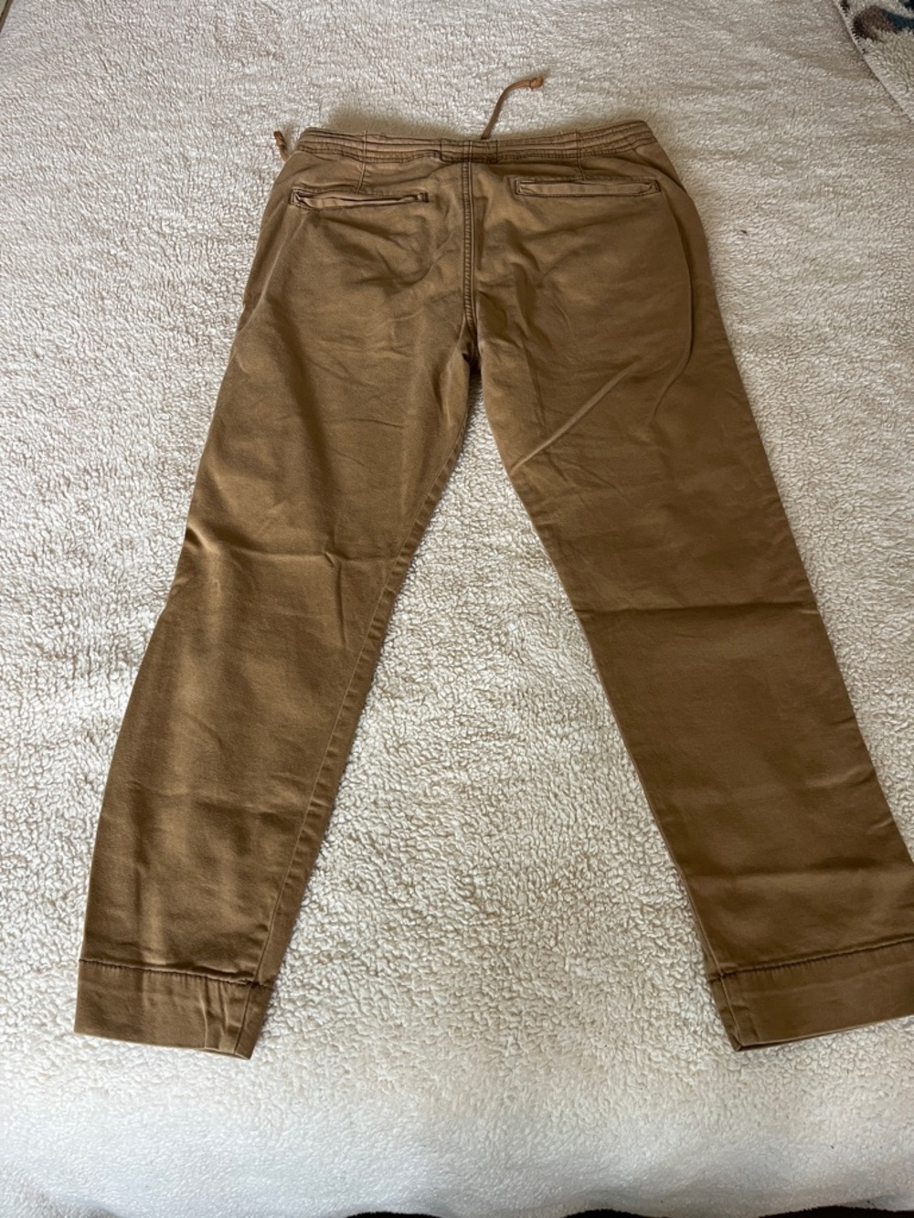 Men's Hollister Drawstring Khaki Pants - Picture 4 of 4